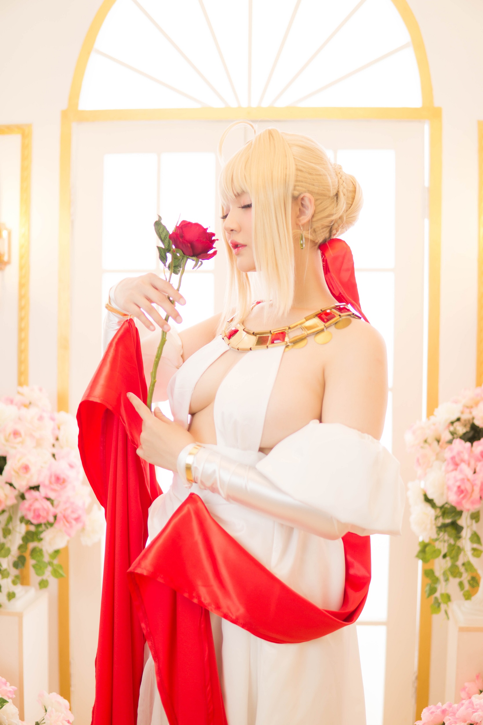 This is the sample picture from Ying Tze - Nero Dress post. Click here to see image full size.